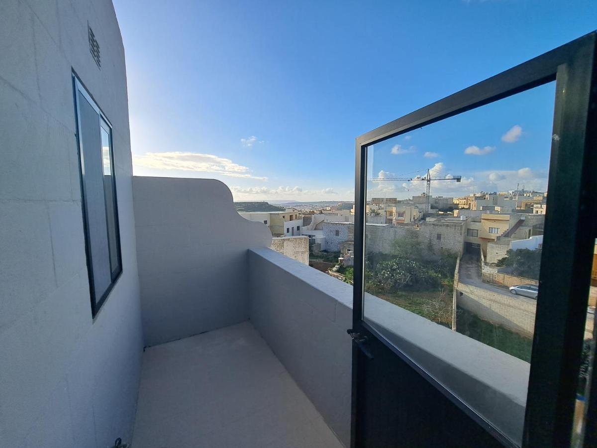 Sea View Penthouse Apartment Zebbug  Exterior foto